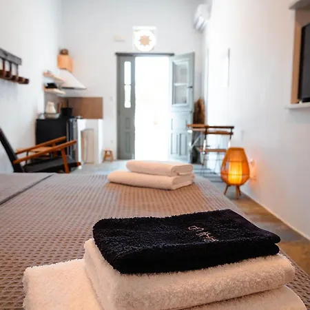 Living Blue In Tinos Apartament